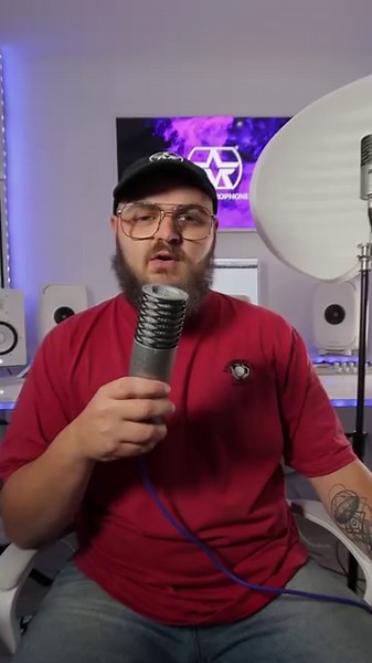 Introducing Halo Ghost ⚪️ A sleek modern take on the classic award-winning Aston Halo. Available for pre-order now. Find out more and locate your nearest dealer - https://www.astonmics.com/EN/product/Halo/Haloghost #haloghost #astonhalo #astonmics | ASTON Microphones