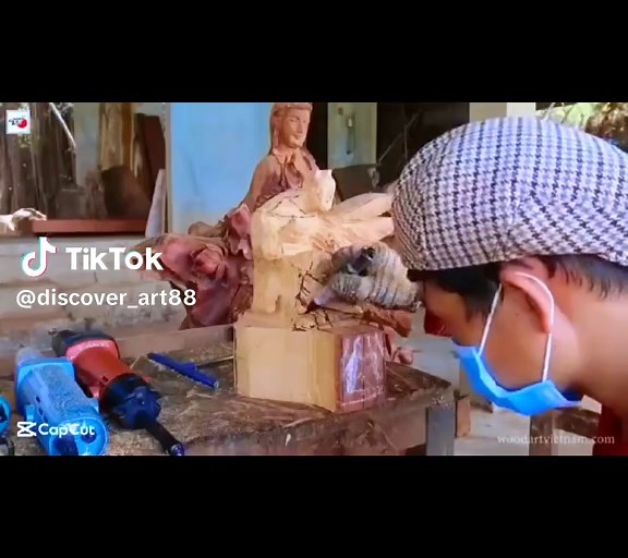 Batman wood carving #batman #woodworking #carving