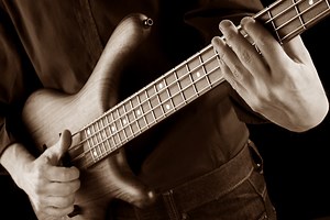 Double Bass vs Electric Bass (Differences, & Which Is Right For You)