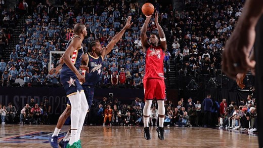 Team Stars prevails in competitive debut for new All-Star Game