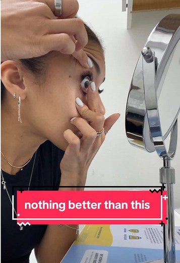 Mastering Contact Lens Insertion and Removal Training