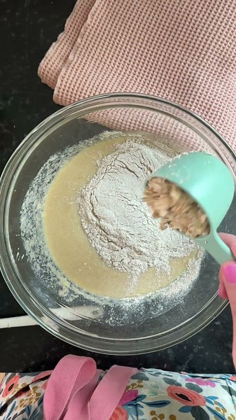 Easy Oatmeal Muffins