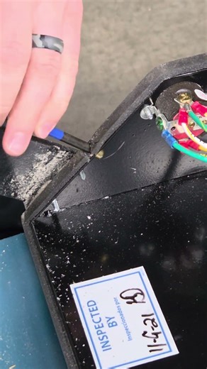 Damaged riv-nut (thread insert) removal