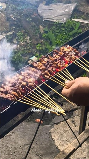 Makan malam pakai Sate Ayam 4 Pilar Bogor! #makanlagiayo #sateayam #kulinerbogor