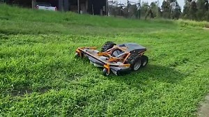 Operating at a fraction of the noise level of traditional combustion mowers, Raymo is ideal for early-morning operations, schools, hospitals, and residential areas. The reduced vibration also improves operator comfort and extends component lifespan. Book your FREE demo today > www.raymo.au/book-demo #raymo #raymoau #raymoaustralia #mowing #grass #landscaping #council #safety #lawncare #landscape #lawn #lawnmaintenance #terrain #remotecontrol #solar #solarfarm #electric #sustainability #fullyelec