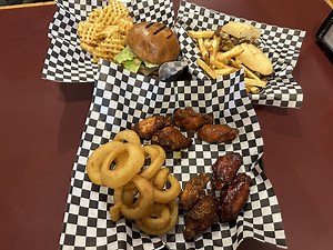Off The Rails Cafe offers wings and burgers along with family entertainment - East Idaho News