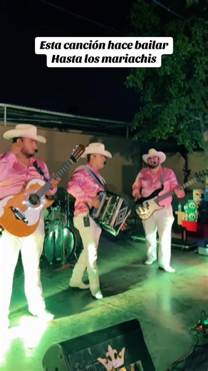 El Wiri Wiri en Vivo: Baila Con los Mariachis