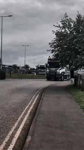 25K views · 868 reactions | Scania Pipe Sound  #truckers #truck #scania #mercedestruck #mantruck #DAF #european #truckhub #v8 #volvotruck | Truck Hub EU | Facebook
