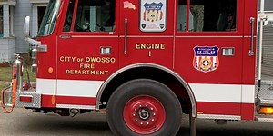 Firefighter injured battling house fire in Owosso