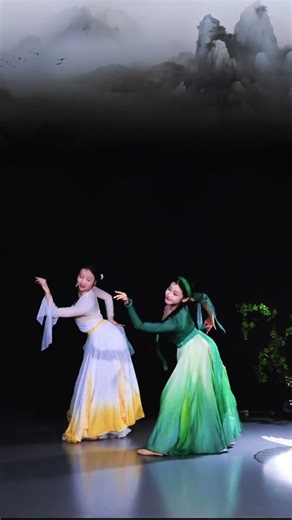 Thanh Xà Bạch Xà múa - Pilinh Dance - Trung Hoa Vũ Đạo | 青蛇白蛇