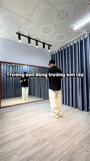 “Nhịp chân hòa cùng Trường Sơn Đông Trường Sơn Tây — shuffle dance mang hơi thở hào hùng và tự hào dân tộc 🇻🇳” #shuffledance #shuffle #vietnam #tapluyentainha #duchiepshuffle #cobanshuffle | Đức Hiệp