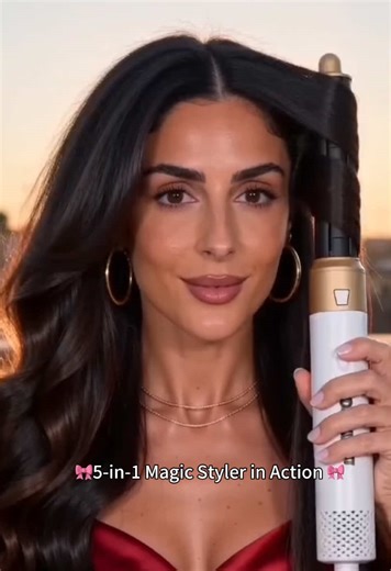 Stop scrolling! Doeast beauty 5-in-1 under £30. Perfect for gifts or treating yourself. 🎁#tiktokmademebuyit#hairtok#curlyhairtutorial#doeastbeauty#AIGC