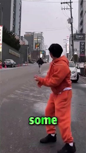 This Korean Baseball Pitcher Throws Faster Than A Car! ⚾💨