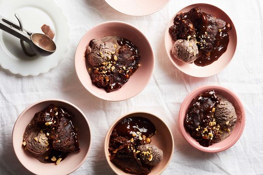 What Is Old-Fashioned Pudding Cake?