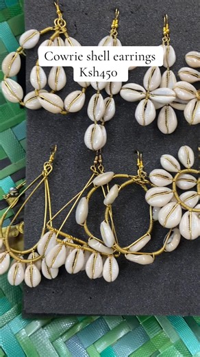 This beautiful chunky cowrie shell earrings are a statement piece. Goes well with everything. Available for purchase. #jewelryinnairobi #cowrieshelljewellery #afrocentricjewelryinkenya #afrochic #jewelryplug