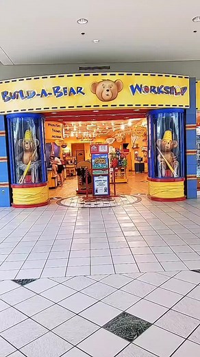Building Isabelle from Animal Crossing at Build-A-Bear Workshop