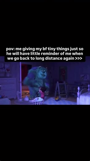 Long Distance Relationship Guide on Instagram: "You give him small pieces of your world ...a hoodie, a keychain, a photo, a scent. Each item becomes a memory anchor, proof that love doesn’t vanish when you’re not around. It’s your way of staying close without saying it outright. Here’s how to make those tiny gestures even more powerful: • Choose gifts that stimulate the senses, like scent or touch, because they trigger emotional memory fastest. • Write one-line notes on paper and hide them in hi