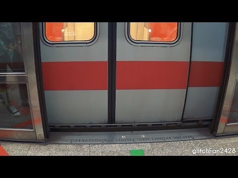 [SMRT] Passengers asked to leave faulty train at NS23 Somerset Stn