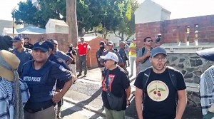 Pro-Palestinian groups have protested against a Zionist workshop taking place in Cape Town. The workshop titled “Zionist Connect: Cape Town 2025” saw ten Zionist leaders and academics engaging in debate as well as panel discussions. Some of the topics covered in the workshop included “The Image of war”, “Zionism, Identity and Survival” and “Jewish on Campus 2025”. This workshop conference comes amid the Israeli regime continuing its brutuality against Palestinians despite a clearly signed ceasef