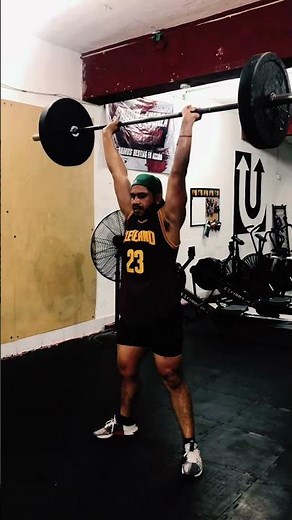 Thruster (115 LB) CrossFit