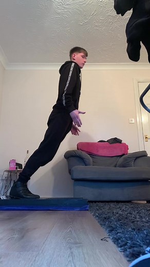 Reply to @celinemarybossy so I don’t see any green people in costumes 😂 #fyp #joeslifefam #michaeljackson