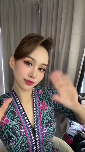 French Twist Hairstyle for Cabin Crew