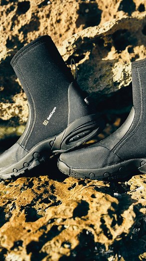 The comfiest of all SCUBA boots has arrived. Just like being in your runners. Just do it and get some.✔️ Equally a great boot for rock fishermen. Find your nearest stockist here: https://www.submergednation.com/partners/ #SCUBA #scubadiving #freediving #freedive #watersports #rockfishing #ocean #scubalife | AUP Keep Exploring