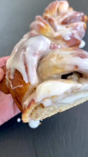 Braided Cinnamon Roll Bread: A Delicious Twist on Challah