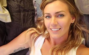 [中字]战斗姬野外露营嘿嘿嘿，每一帧每一个音符都美到窒息的一期- Steph and Kristen-LET'S GET OUT OF HERE