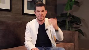 8 ERRORES GRAVES QUE COMETES AL BESAR A UN HOMBRE | CÓMO BESAR COMO EXPERTA | Jorge Lozano H. Conferencias