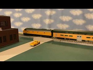Kato N Scale Chicago and North Western "400" Streamliner - Powered by EMD E8