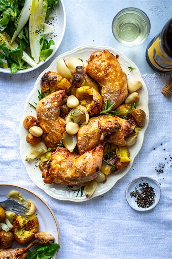 #AD Confit Chicken with 20 Garlic Cloves, Rosemary & Thyme | A simple recipe to impress a crowd and probably one of the easiest recipes to have up your sleeves! Save this for your next Sunday roast dinner, and don’t forget to grab the best of ingredients as always from your local @dunnesstores 🛒 Serves: 8 Time: 2 hours 30 mins 815g Dunnes Stores Irish Chicken Legs 20 garlic cloves 6 small onions, peeled and quartered 1 lemon, zest peeled 6 Dunnes Stores Fresh sprigs rosemary 1 tbsp Dunnes Store
