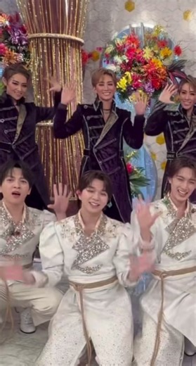 宝塚歌劇団 花組 かりんちゃん FNS歌謡祭 パフォーマンス