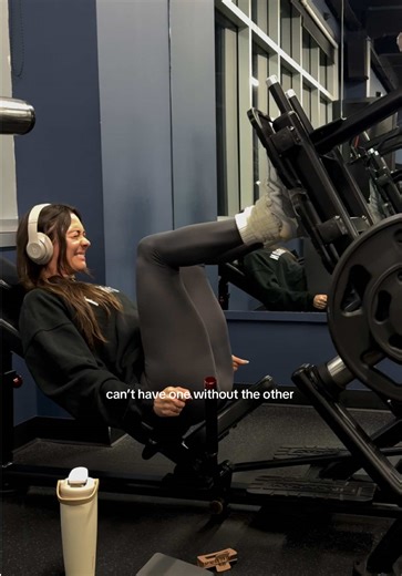 you WILL NOT GROW without pushing yourself 🫶🏼 @Paragon Fitwear dc dani 🤍