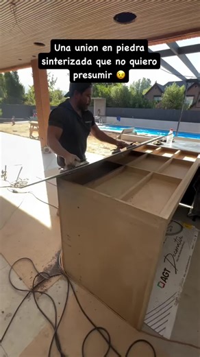 Cómo instalar piedra sinterizada en encimeras