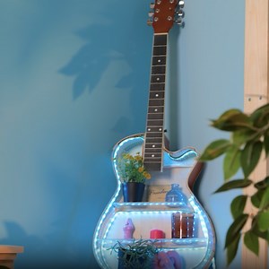 Stunning decoration made from old guitar | 5-Minute Crafts House
