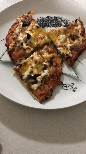 Exploring Home Moments with Pizza and Letters