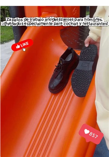 Kitchen shoes #kitchenshoes #shoes #fashion #comfortable #comfortableshoes #kitchen #chefshoes #chef #dirty #tiktokshopblackfriday