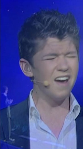 Damian sings a heartfelt performance of 'A Bird Without Wings'. 🕊️ #CelticThunder