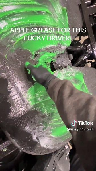 #satisfying #mechanic #grease #fyp #happy