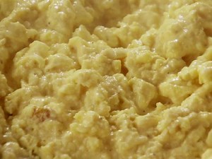Ree's Spicy Scrambled Eggs