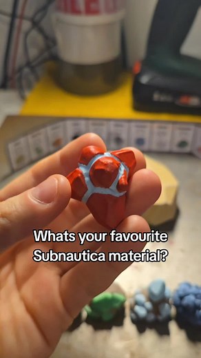 Subnautica Mystery Boxes & Keychains on Crafted Spoils