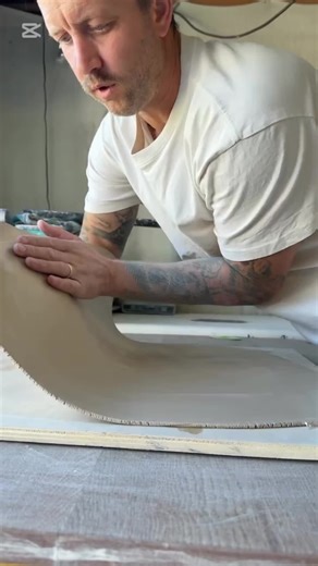 Innovative Wave-Inspired Lamp Shade Design