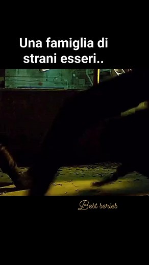 682K views · 10K reactions | ... È una serie televisiva statunitense di genere horror creata da Guillermo del Toro e Chuck Hogan. Trama: Una squadra indaga su un misterioso focolaio virale che rende gli affetti simili a vampiri. #horrorseries #serietv #bestseries #thestrain #serietvhorror #azione | MOVIE | Facebook