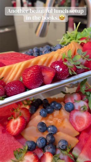 Another beautiful lunch setup in the books ✨ Elevated. Always. ##RashysCatering##OrlandoCatering##kissimmeechef##luxurycatering##brunchsetup