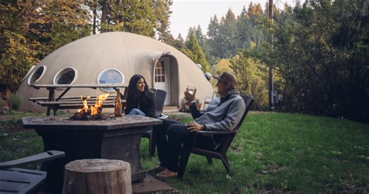 5 Romantic Airbnbs in Oregon, Ideal for a Getaway All Year Long