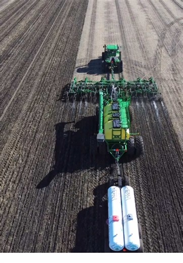 NH3🦌 #anhydrousammonia #johndeere #minnesota #farming #anhydrous