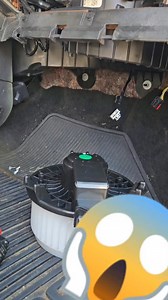 🚗 2013 Ford Edge – Blower Motor & Resistor Replacement 🔧❄️ No air coming through the vents? We were called out to get this Ford Edge blowing cold again by replacing the blower motor and blower motor resistor! 💨☀️ If your A/C isn’t keeping up with this summer heat, don’t sweat it—R&F Automotive will come to you! 📍 Proudly serving Baton Rouge and surrounding areas 📞 225-317-5709 🛠️ Mobile mechanic services you can count on. #R&FAutomotive #MobileMechanic #ACRepair #FordEdge #BatonRouge #WeCo