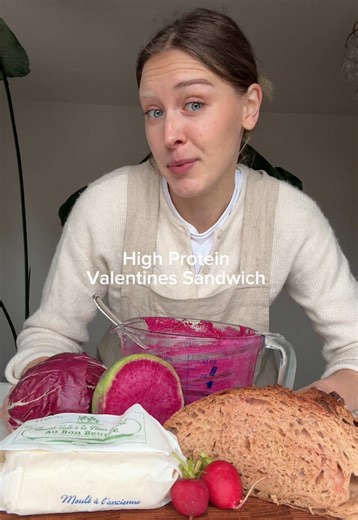 20% Rabatt auf den Sauerteig Guide! Gib einfach den Code „Valentin20“ beim checkout ein und voila 🫶🏼 Gutes Brot kriegst du am besten von daheim! Daher nutz die Gelegenheit und hol dir den Guide, bei dem du alle Basics und Faktoren lernst, die dein Sauerteig Game auf das nächste Level bringen! Happy valentines 💘