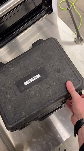 Optimizing Tire Pressure for Sprint Cars: The Ultimate Guide